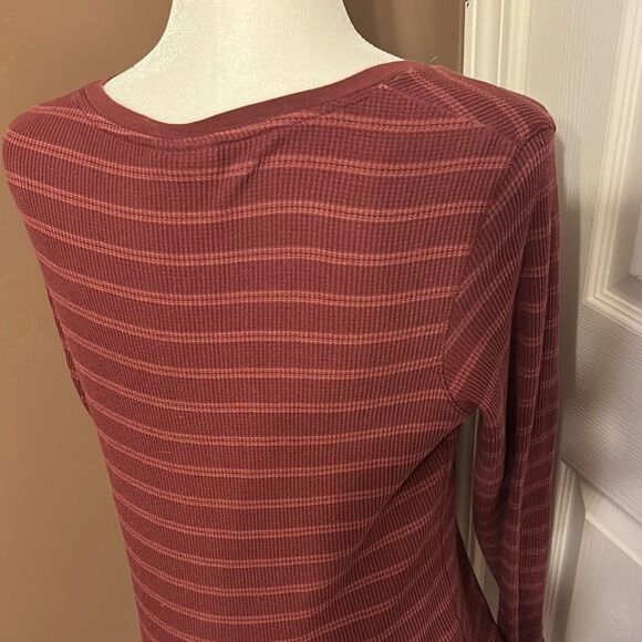 Columbia Women's Striped Long Sleeve Top - Red size medium - Picture 6 of 8